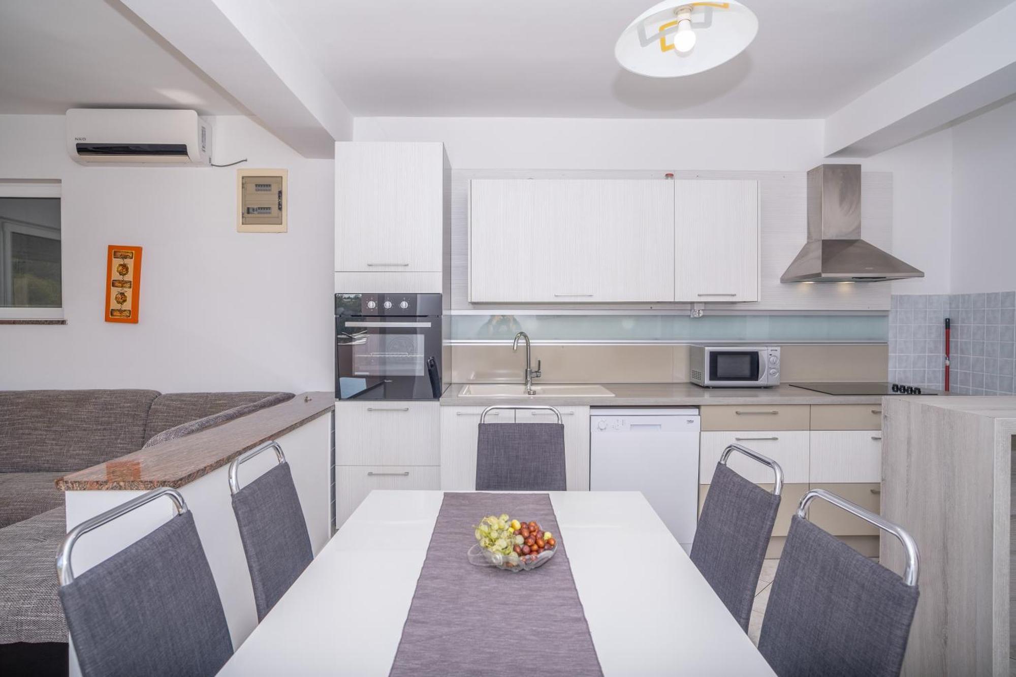 Apartment Bura 시베니크 외부 사진